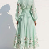Gisela | Vestido Midi Floral em Verde Claro