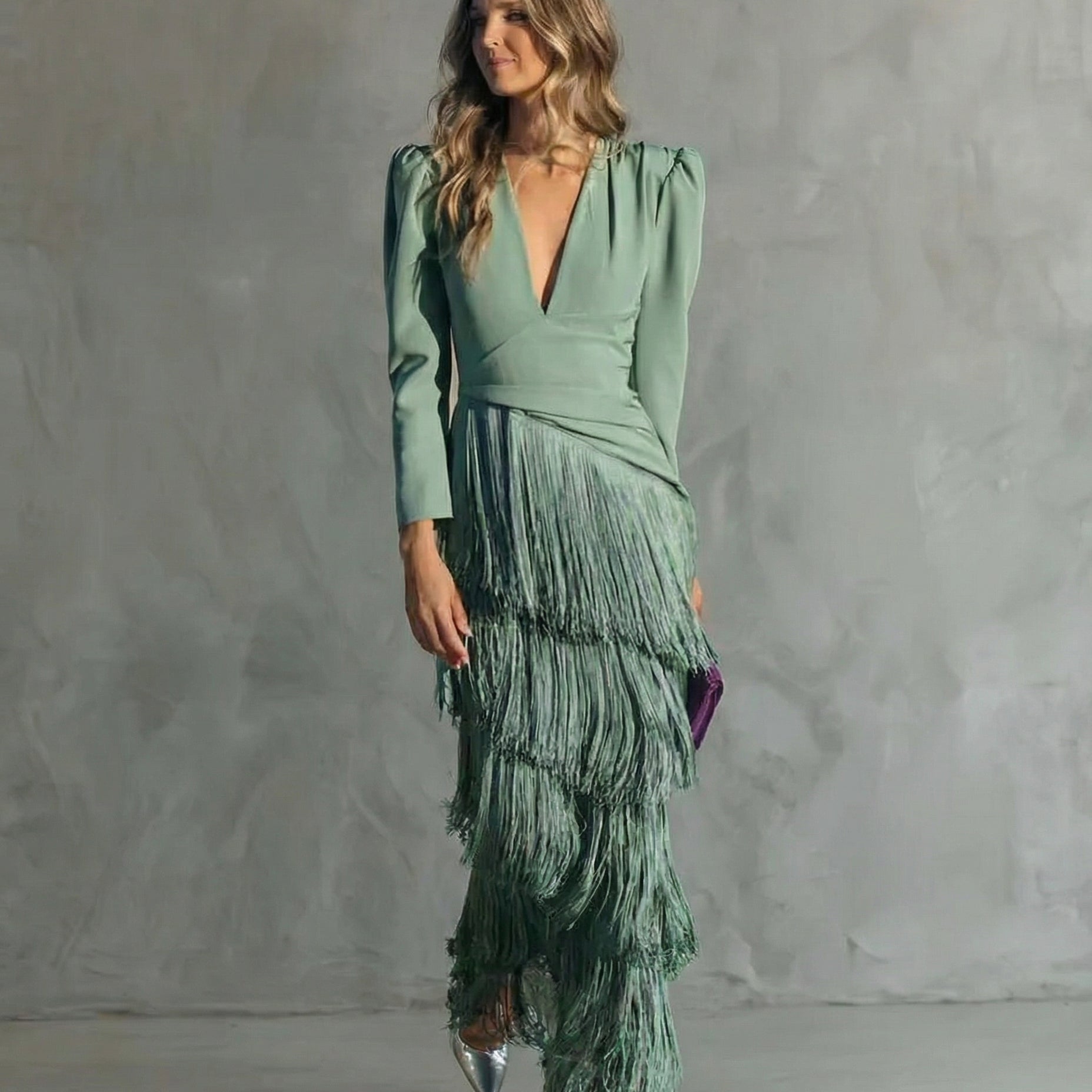 Moana | Vestido elegante com mangas de franjas