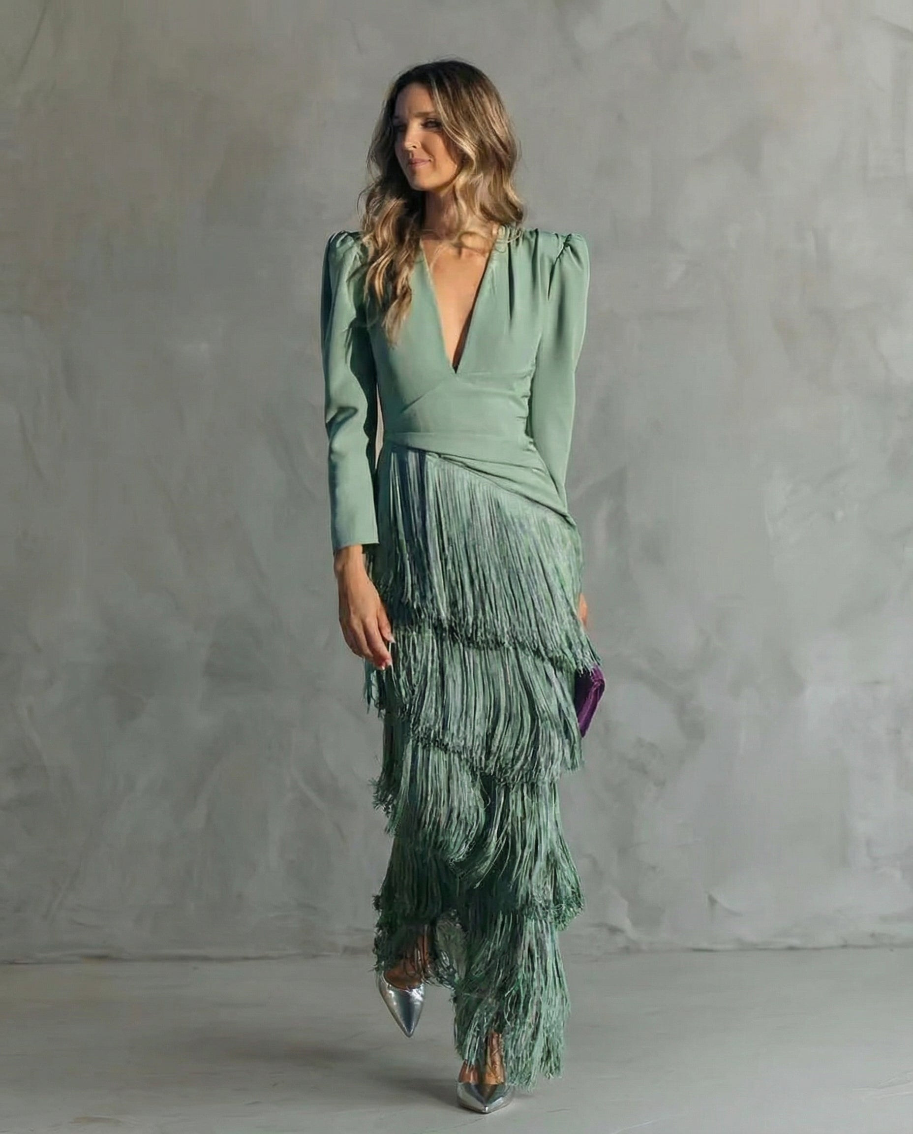 Moana | Vestido elegante com mangas de franjas