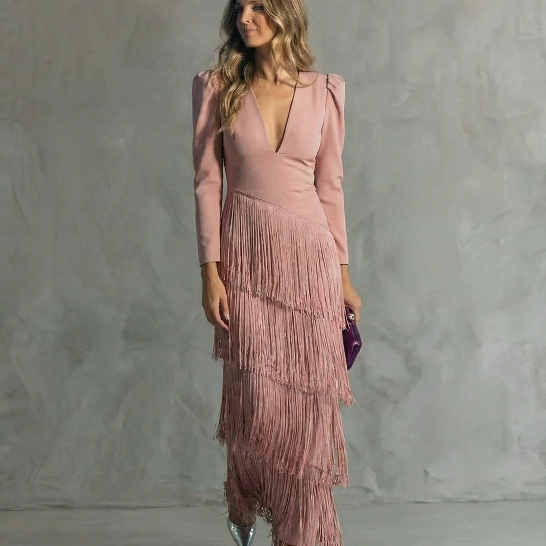 Moana | Vestido elegante com mangas de franjas