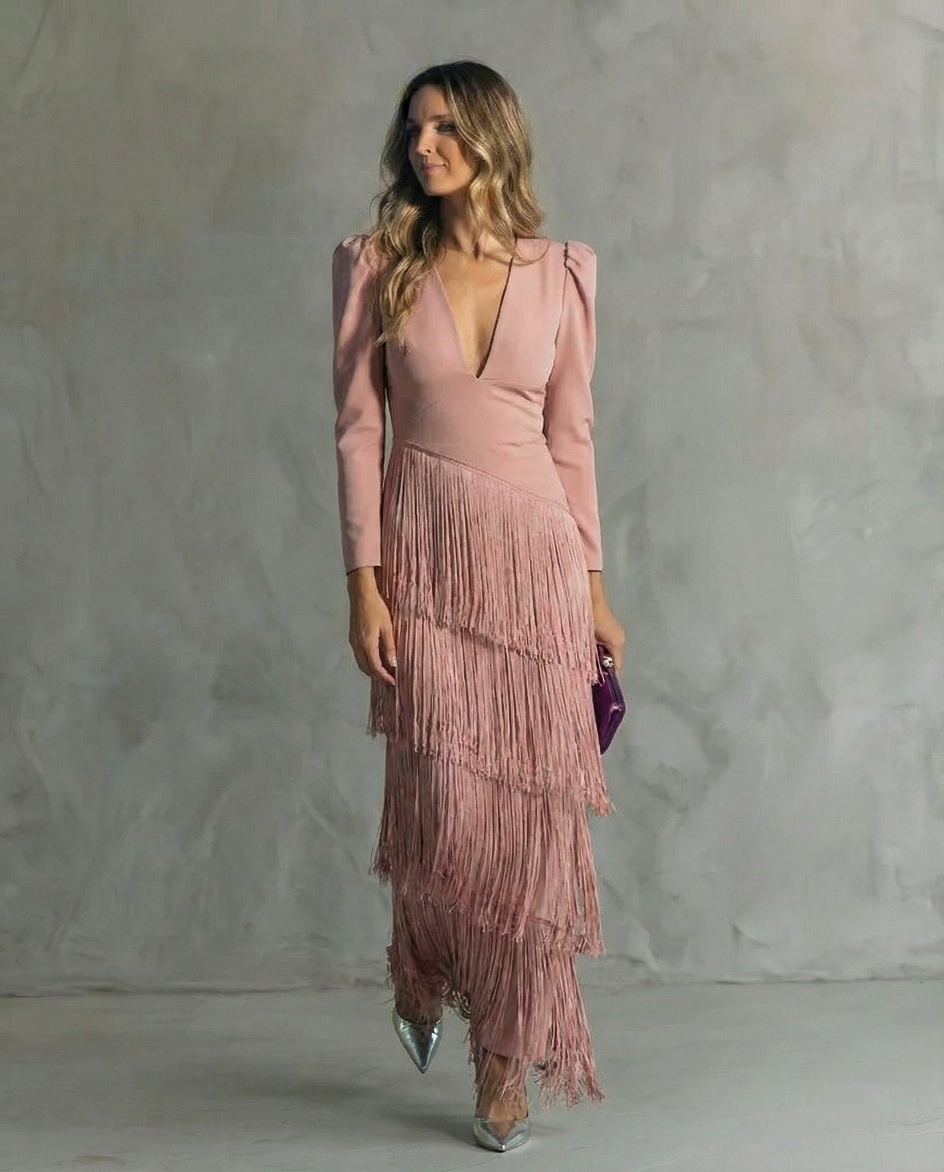 Moana | Vestido elegante com mangas de franjas