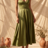 Lena | Vestido Midi Elegante de Ombros Nus